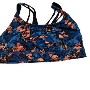 Lululemon Free to Be Wild bra size 8